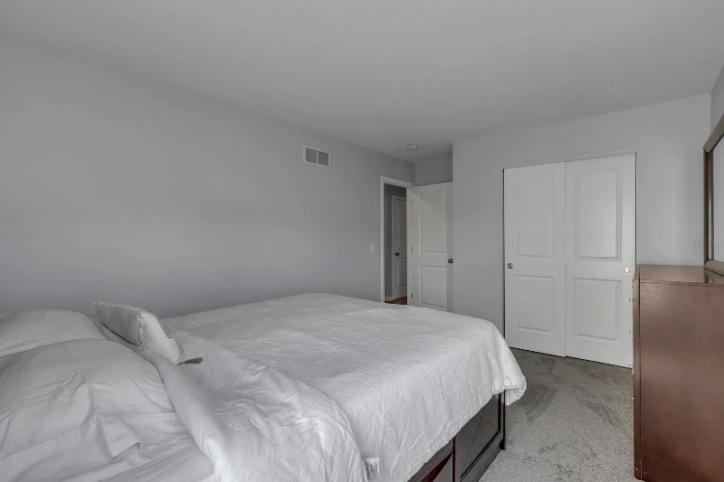 Building Photo - 962 Preble Dr