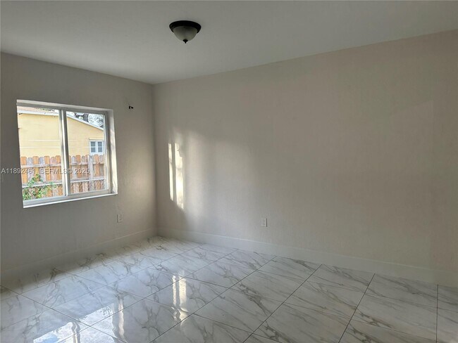 Building Photo - 7003 NW 6th Ave