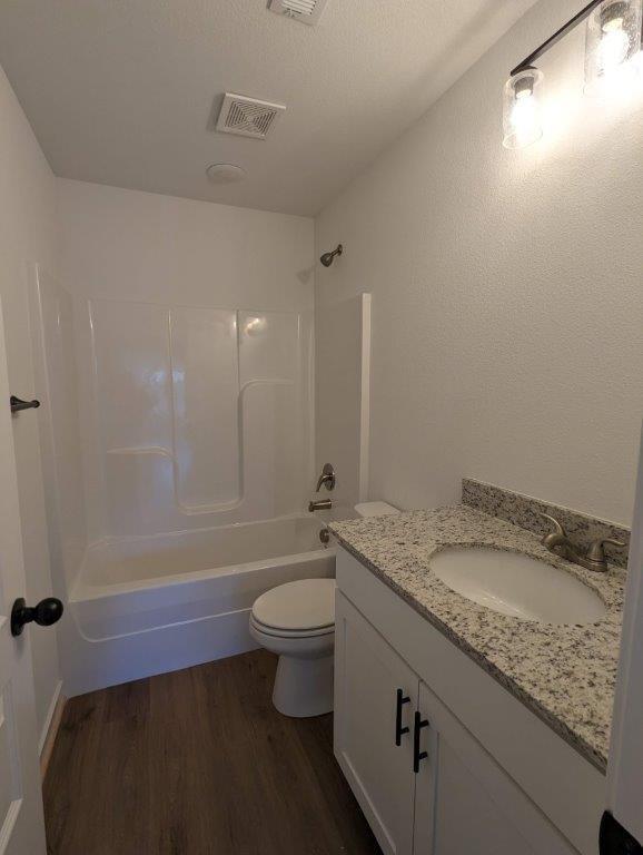 Building Photo - 990 N Crater Ave