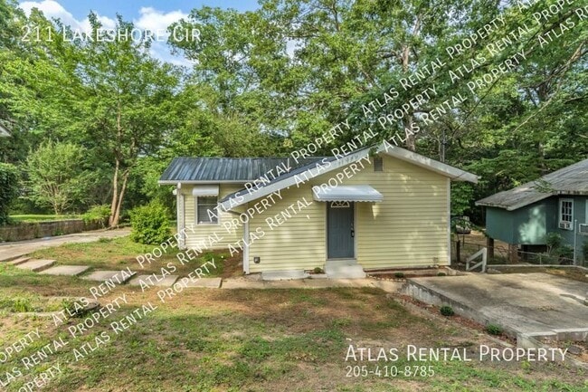 Primary Photo - 211 Lakeshore Cir