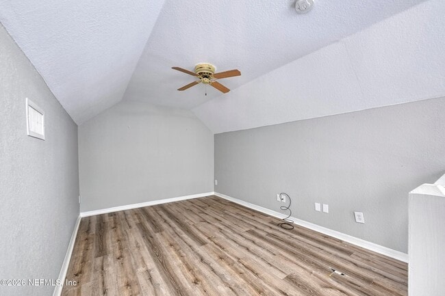 Building Photo - 13703 Richmond Park Dr N