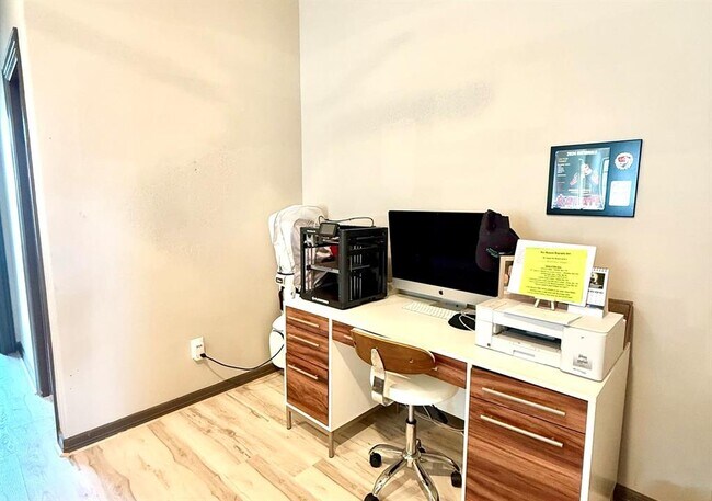 Building Photo - 7 Aventura Pl