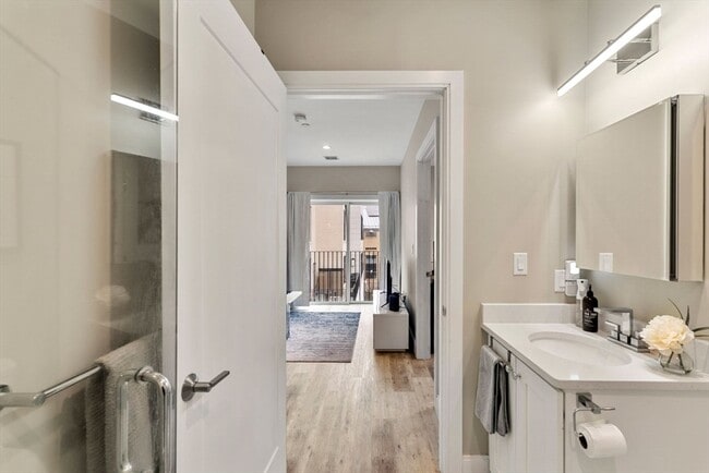 Building Photo - 1457 Tremont St