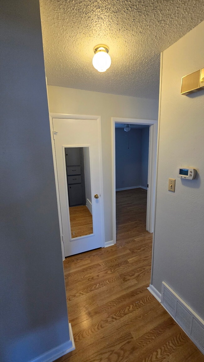 Building Photo - 314 NW Compass Dr