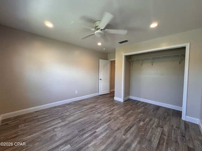 Building Photo - 607 Plantation Ct