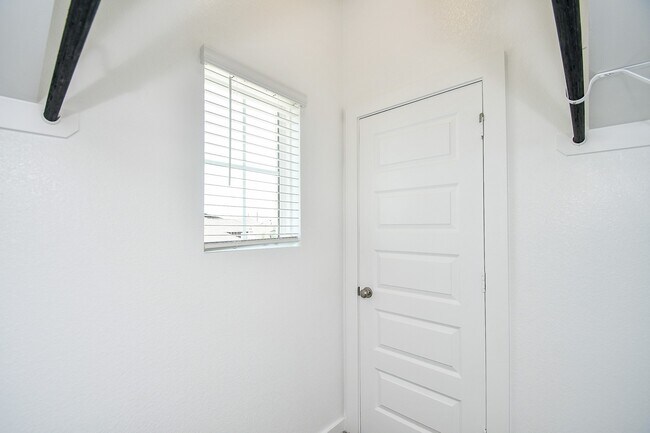 Building Photo - 5838 Wayne Wy