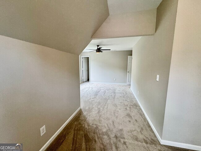 Building Photo - 1770 Highland Oaks Way NE