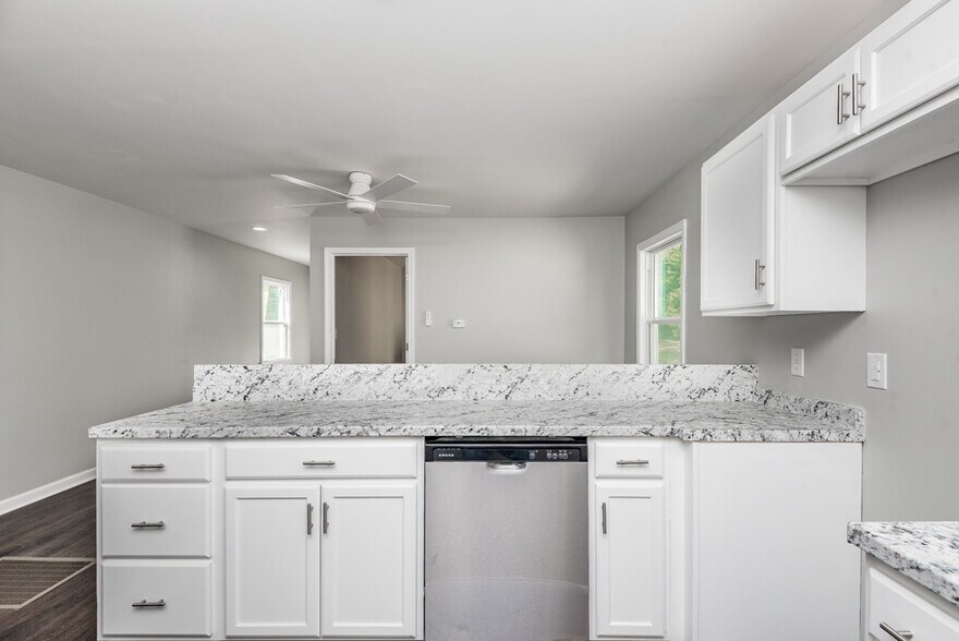 Building Photo - 4133 Churchman Ave