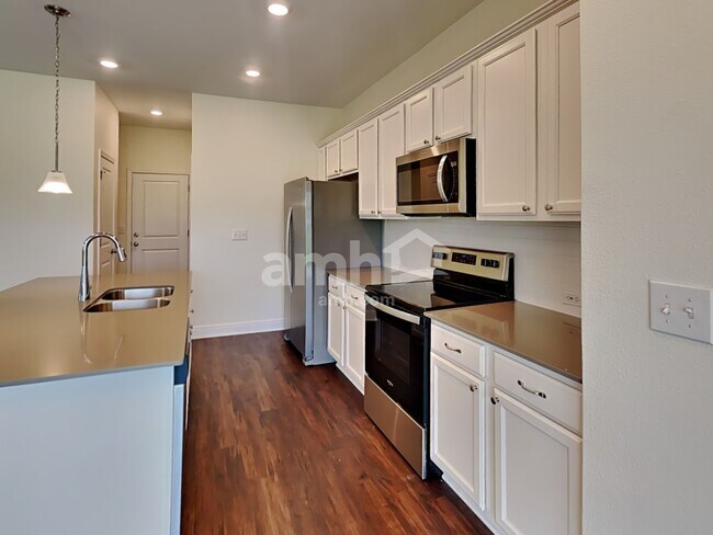 Building Photo - 20379 Calla Lily Dr