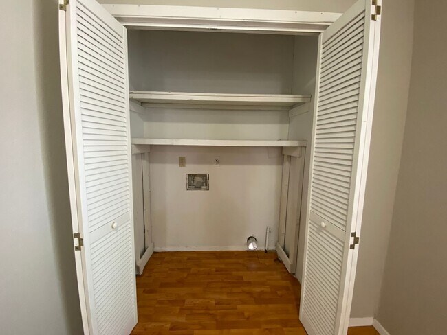 Building Photo - FALL INTO A NEW HOME WITH OUR MOVE-IN SPEC...