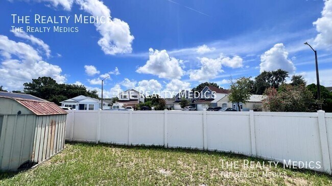 Building Photo - 1107 Isadore Dr
