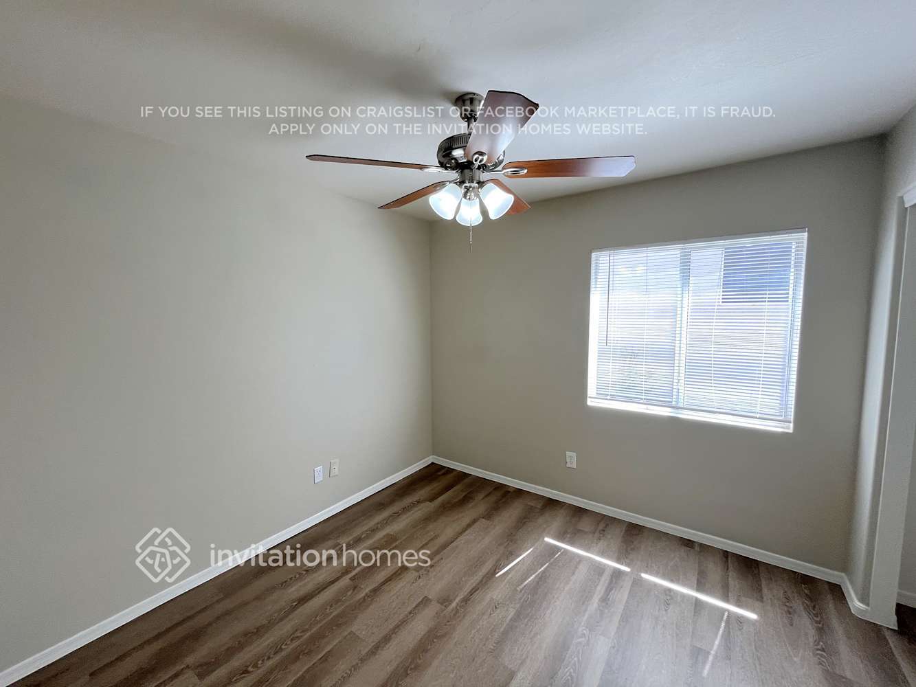 Building Photo - 12034 W Scotts Dr