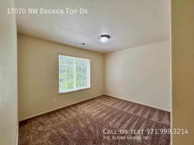 Building Photo - 17070 NW Broken Top Dr