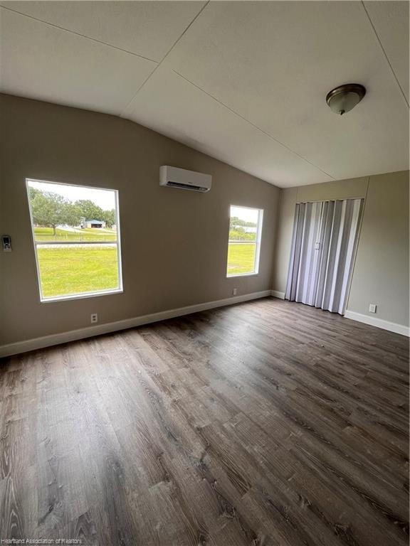 Building Photo - 3-Bedroom and 2 Bathroom Mobilehome