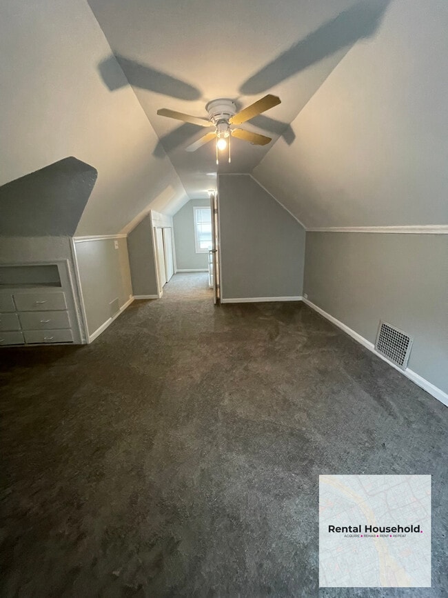 Building Photo - 19676 Kingsville St