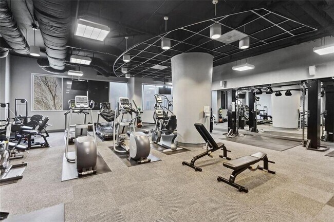 Building Photo - 3338 Peachtree Rd