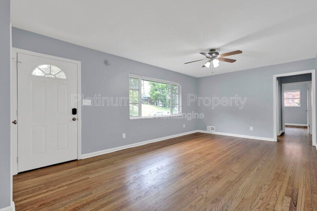 Building Photo - 2315 Shancey Ln