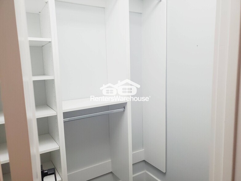 Building Photo - 2220 Haverhill Ct SE