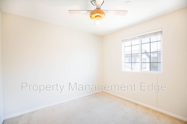 Building Photo - 1906 Flint Ct