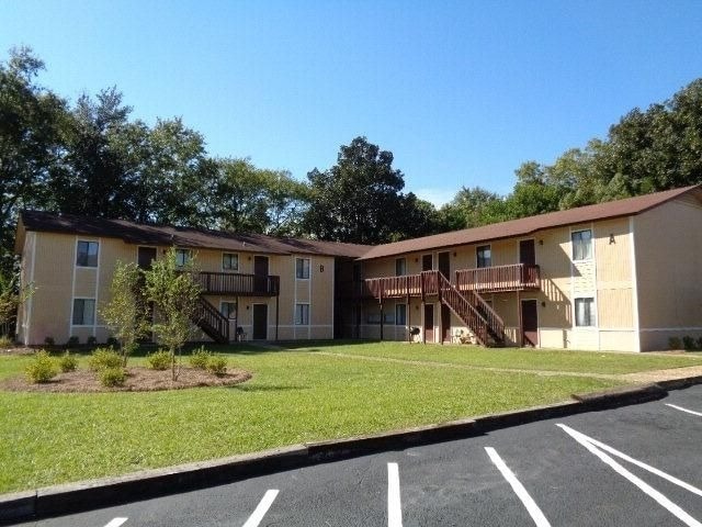 Building Photo - Adair West