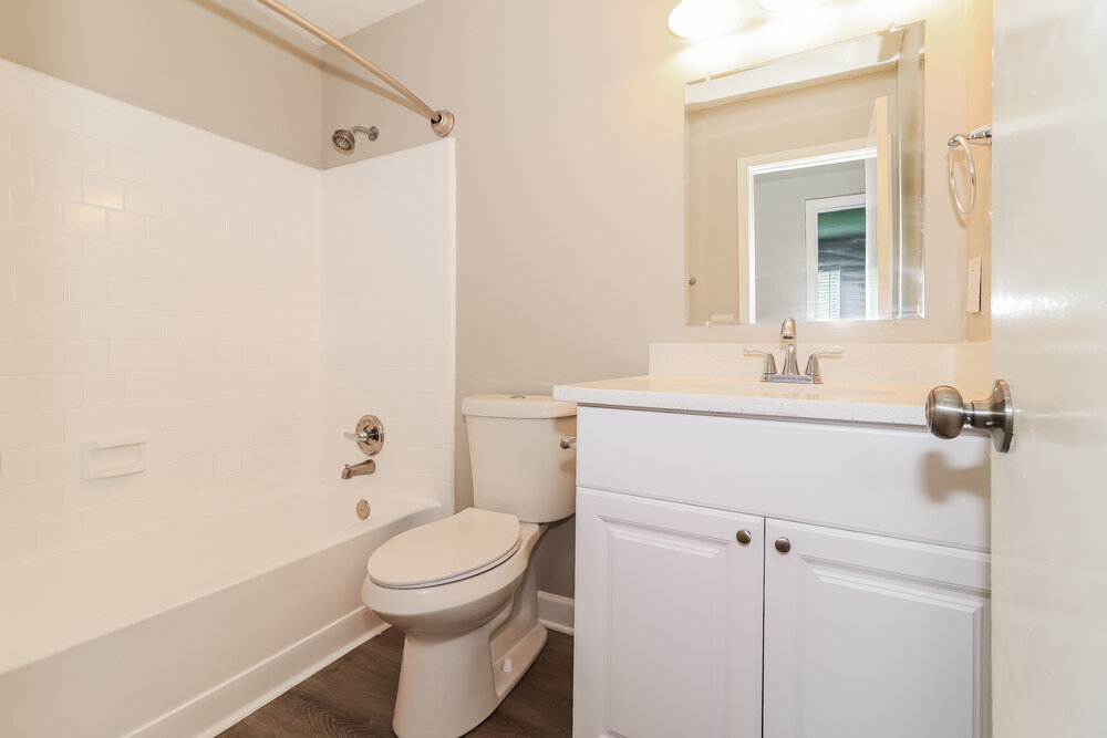 Building Photo - 876 Highland Terrace NE