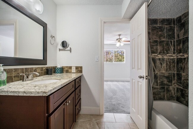 Building Photo - 11002 Hammerly Blvd