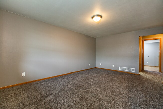 Building Photo - 3061 Stellar Eagle Dr