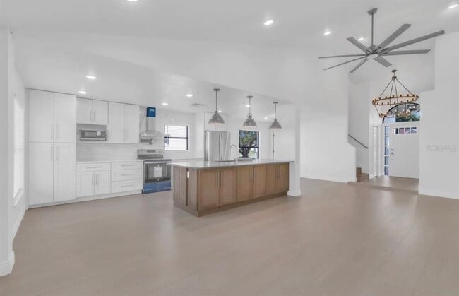 Building Photo - 2622 Liz Ln