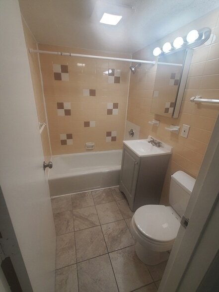 Building Photo - 55 David Terrace