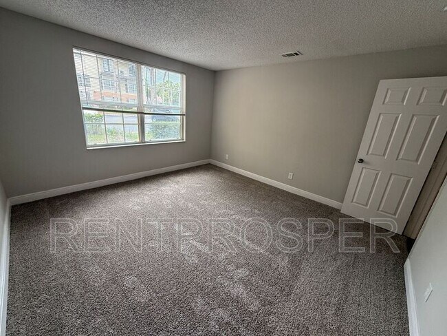 Building Photo - 4089 Dijon Dr