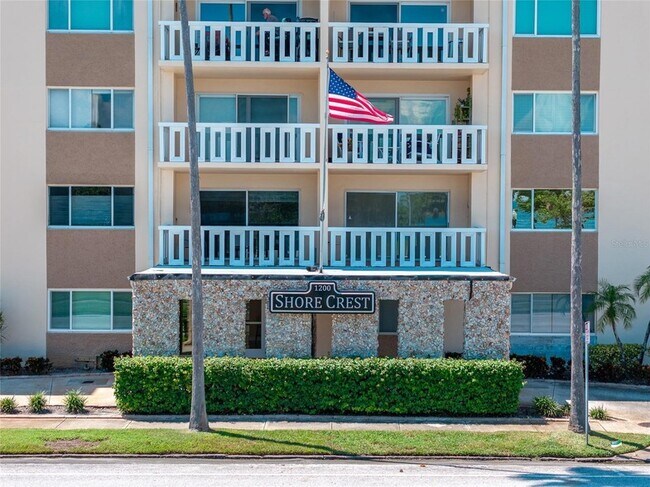 Building Photo - 1200 N Shore Dr NE
