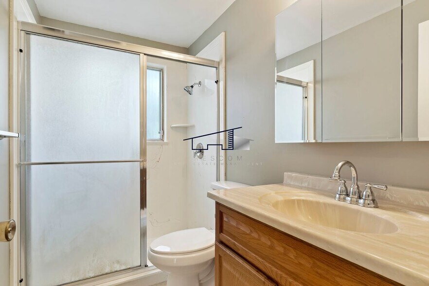 Building Photo - 1186 E 3150 N