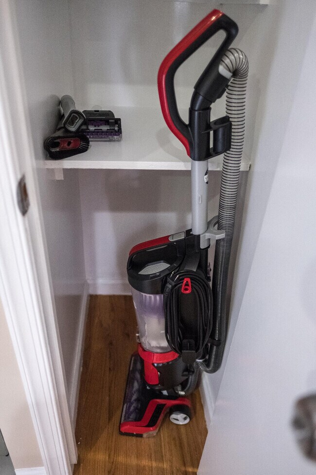 Building Photo - 230 W 113th St