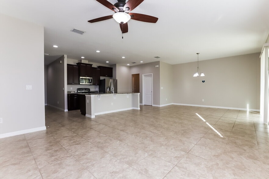 Building Photo - 11139 Abaco Island Ave