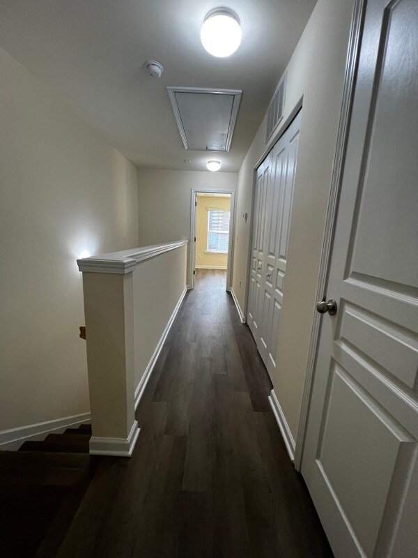 Building Photo - 8526 Quarton Dr