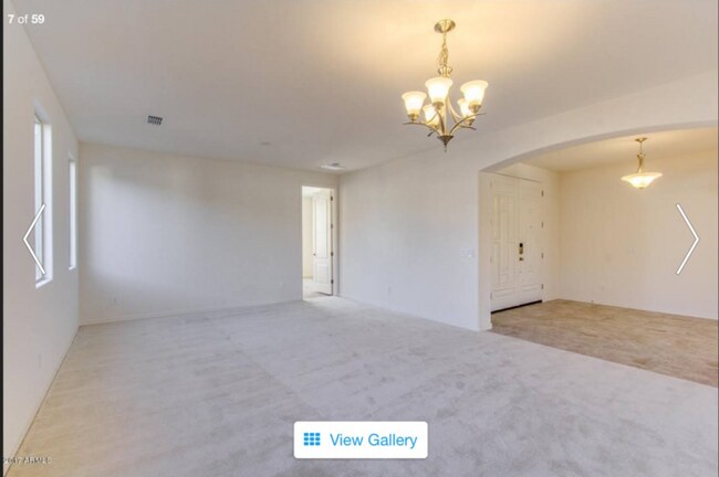 Building Photo - Stunning 5 BD, 4.5 BA home located in the ...