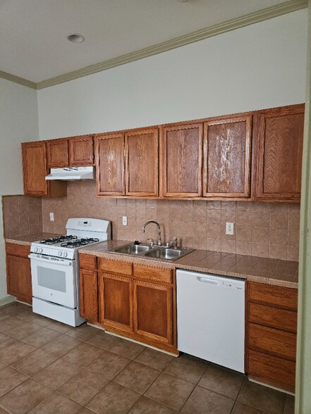 Building Photo - 3119 Toulouse St