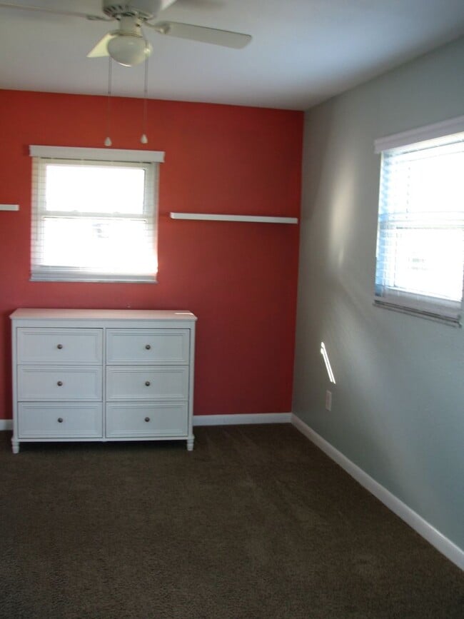 Building Photo - Beautiful 11.16 Acre Farm with Lots of Amenities!