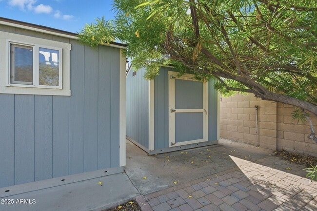 Building Photo - 3640 N 21st Ave