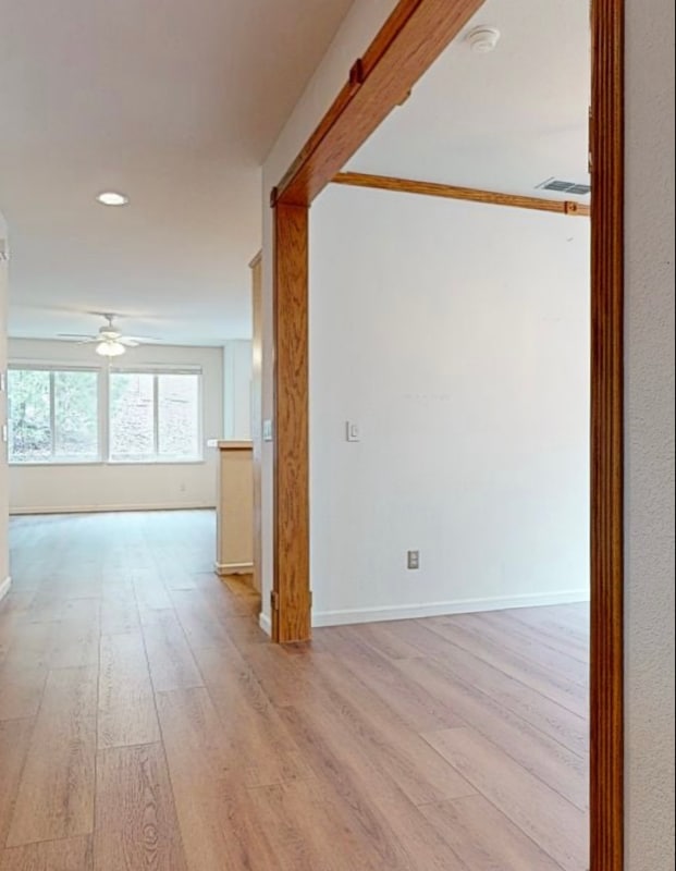 Building Photo - 596 Eskaton Cir