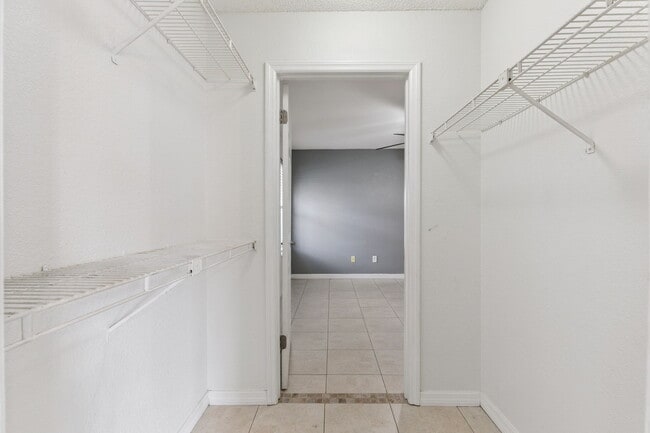 Building Photo - 5112 Conroy Rd