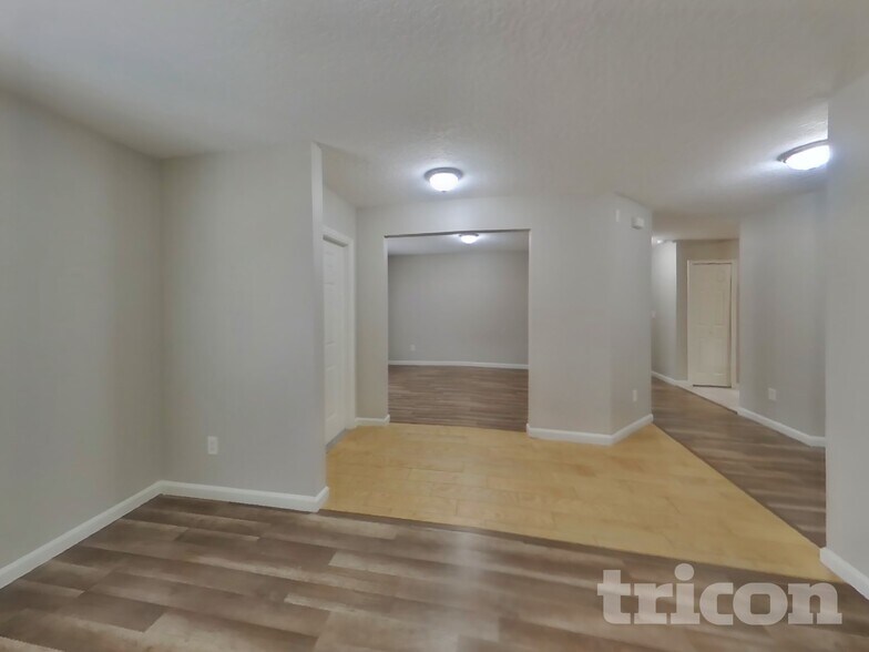 Building Photo - 13 Slocum Path