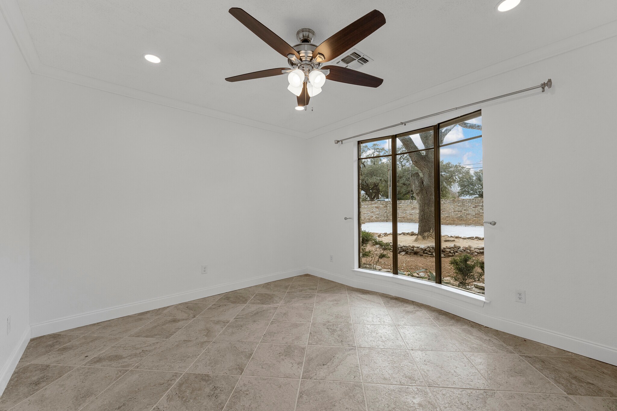 office/ or bedroom #5 - 7105 Fish Pond Rd