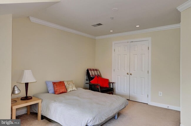 Building Photo - 4908 Waple Ln