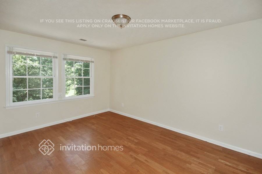 Building Photo - 6959 Whispering Oaks Ct