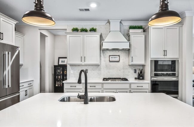 Building Photo - 4BR, 3.5BA home - Williamson County’s most desirable communities and areas