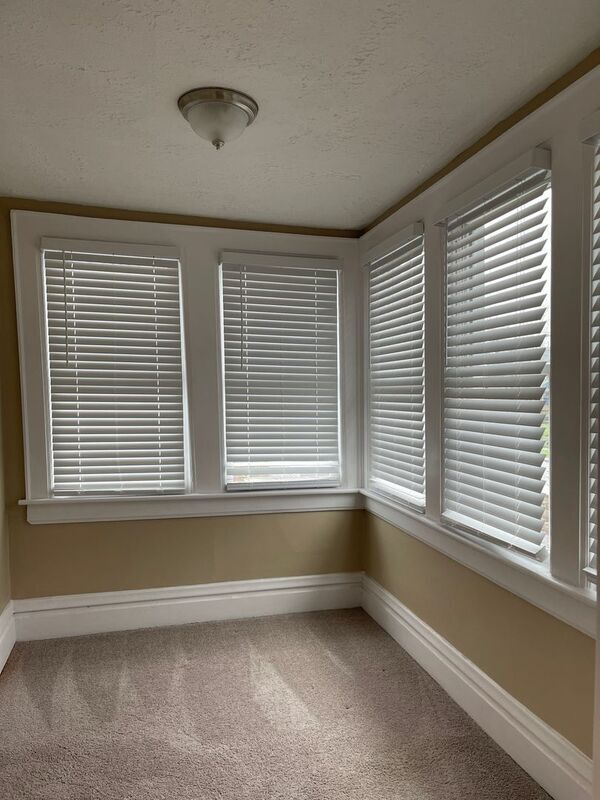 Building Photo - 931-933 E. Whittier Street