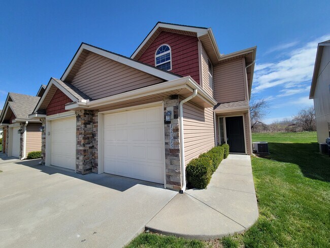Primary Photo - 12315 Fox Creek Dr
