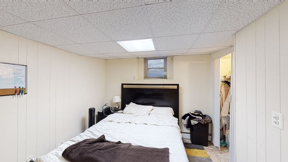 Building Photo - 15 Glenville Ave