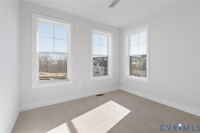 Building Photo - 520 Greybull Walk